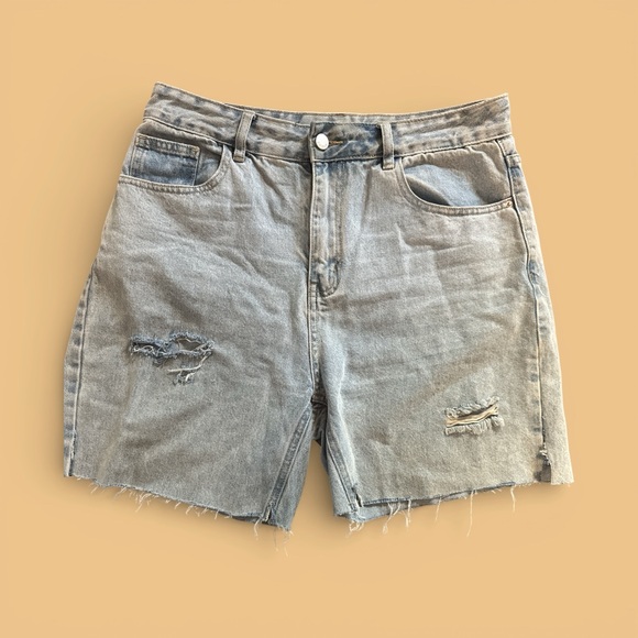 SHEIN Other - SHEIN Light Blue Distressed Denim Shorts Women’s Size Large Casual Everyday Used